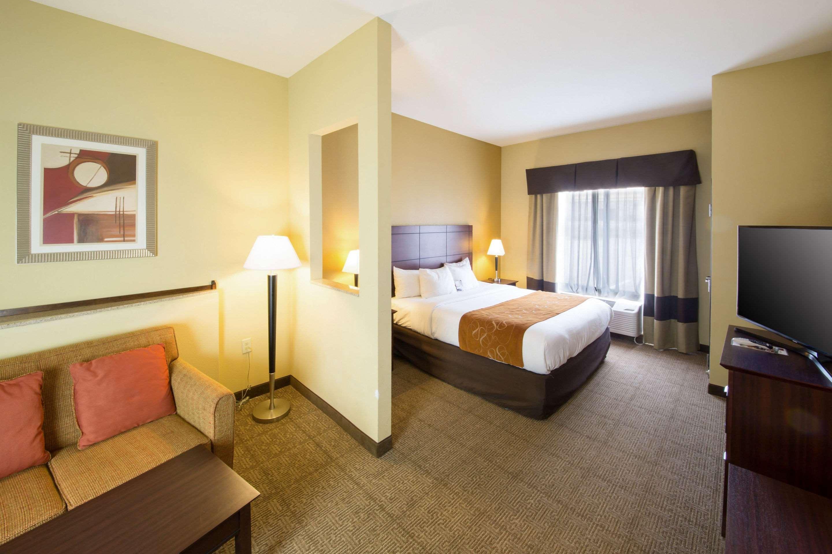 Comfort Suites Airport South Μοντγκόμερι Εξωτερικό φωτογραφία